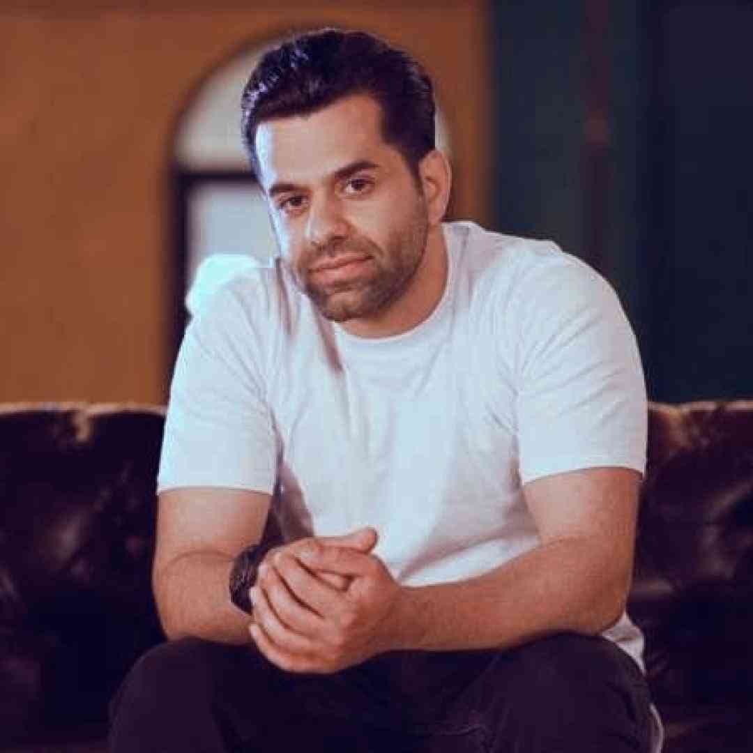 رضا بهرام میسوزد آواز غم دارد این ساز ای الهه ناز