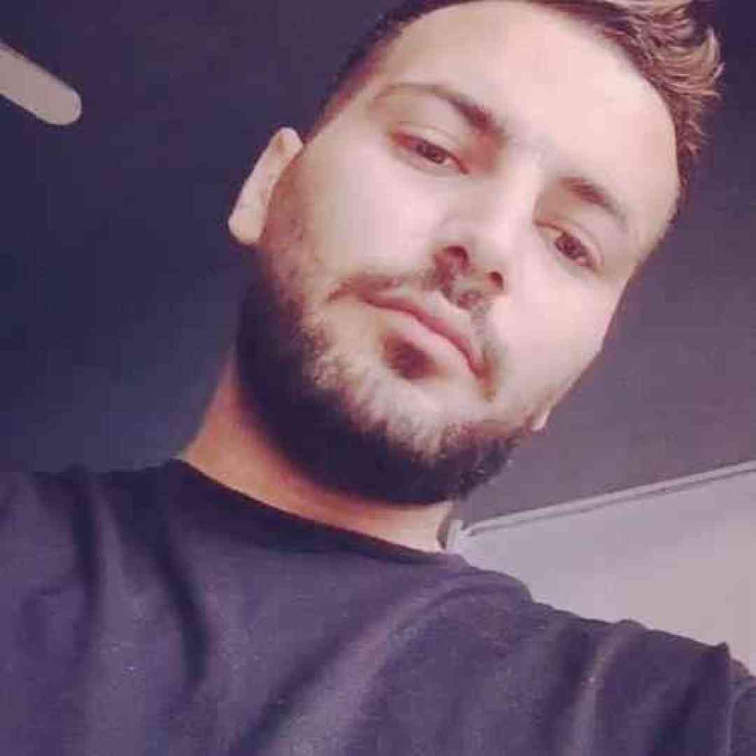 دانلود آهنگ فراموشی از کیوان