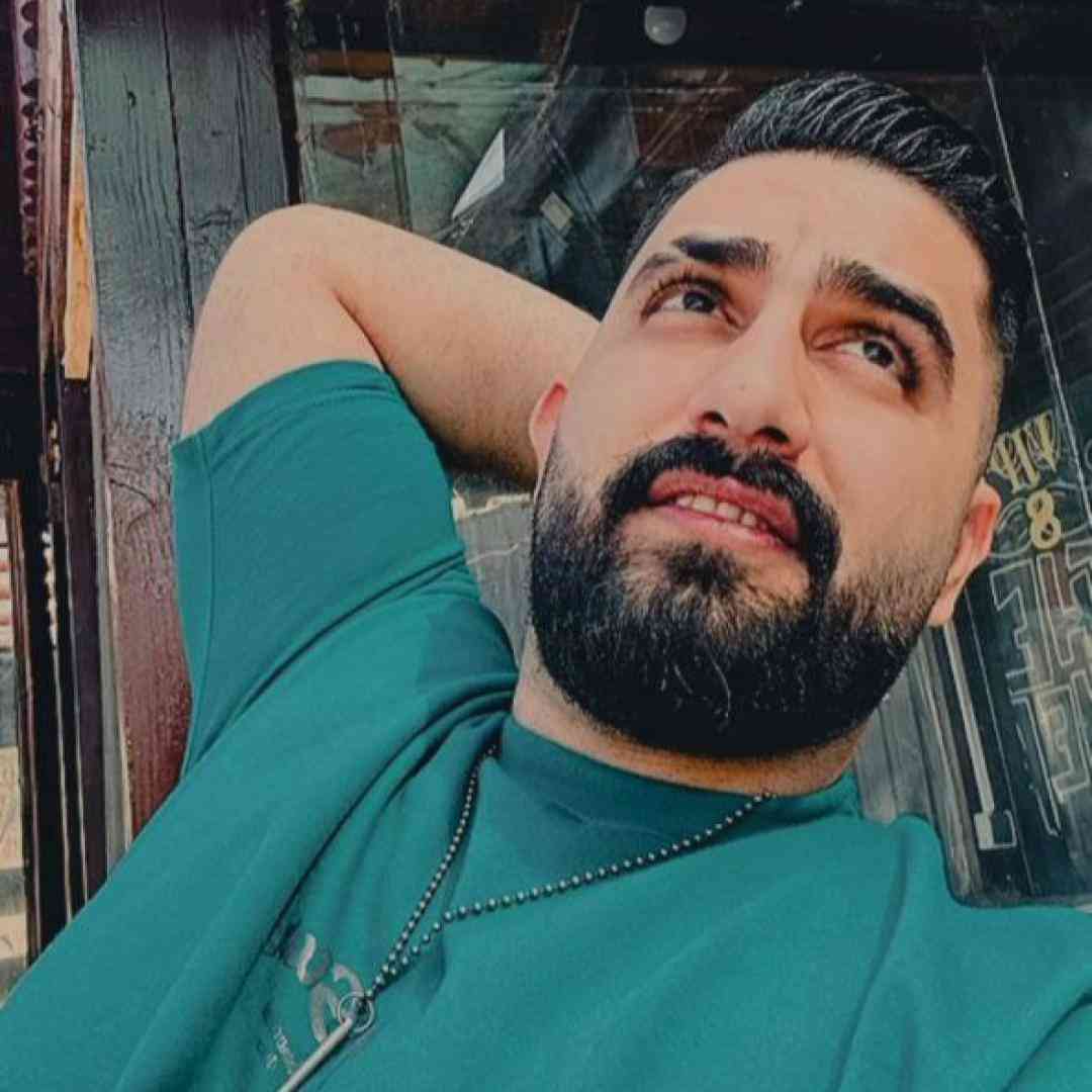 دانلود آهنگ اشهدی بخونی تو و در گوشم بیلا سکوت بکه از محمد امیری