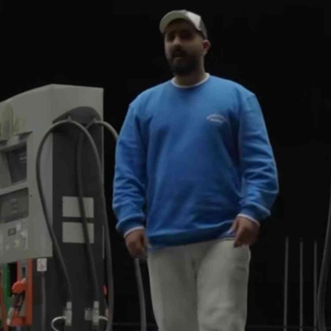 دانلود آهنگ طلوع صبحمی جاده عبور می از محمد امیری