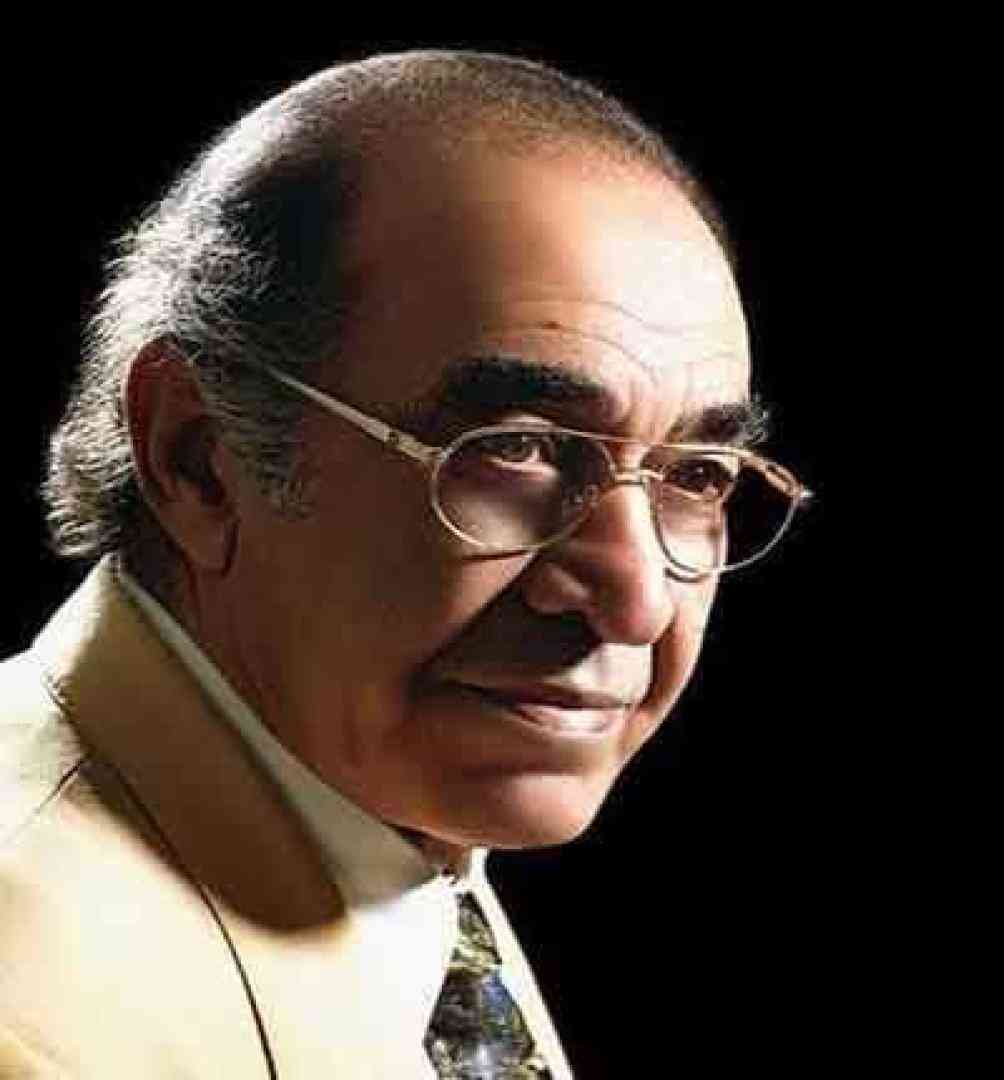 دانلود آهنگ غصه نخور عزیزم از ایرج خواجه امیری