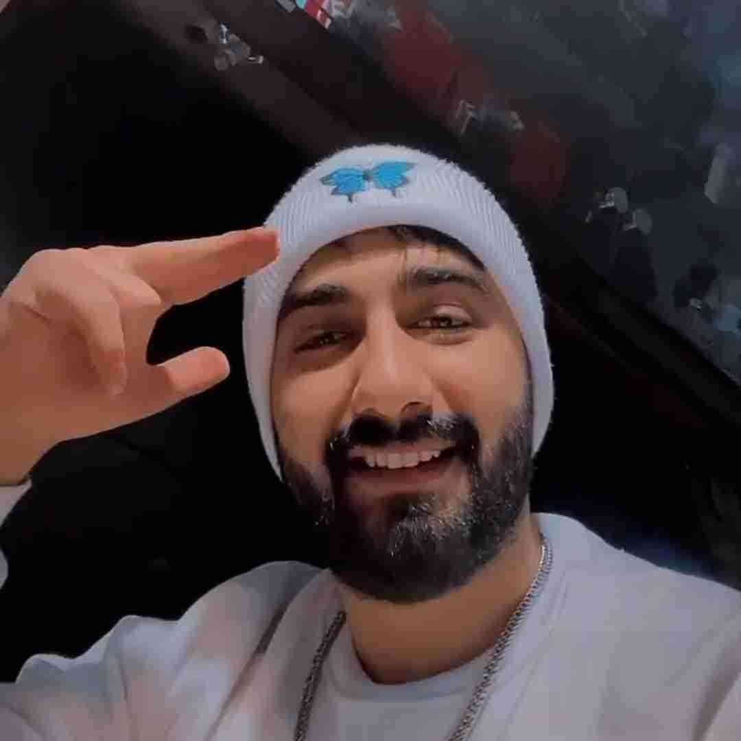 دانلود آهنگ مگه دشمندم بشم زخم میزنی از محمد امیری