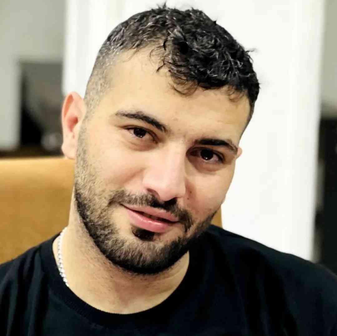 دانلود آهنگ اتاق تاریک از کیوان