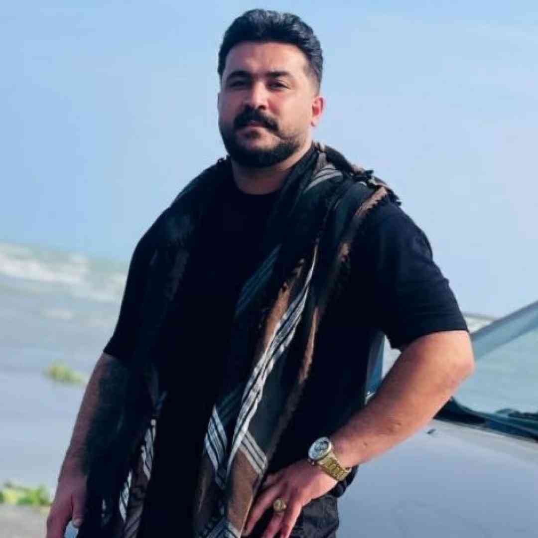 دانلود آهنگ بی قلب بی رحم خوشگلگی چه از رضا کرمی تارا