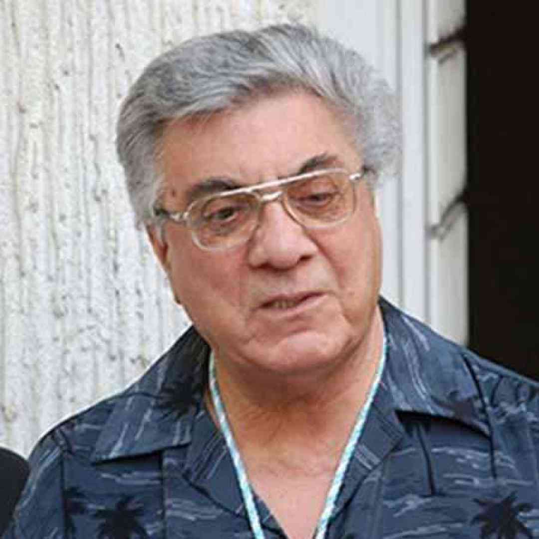 دانلود آهنگ درویش از گلپا