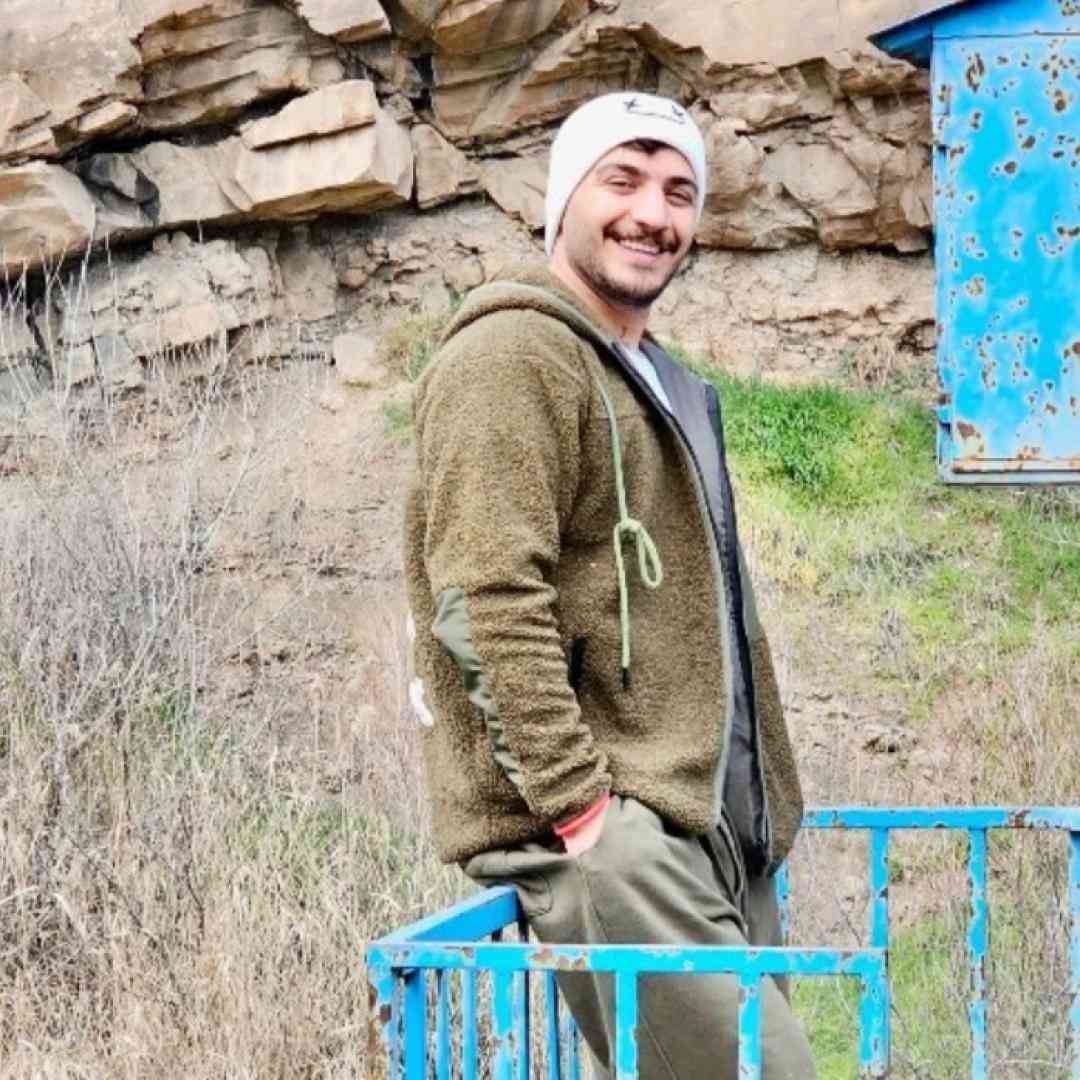 آرمین برمایه مه دی کمری و کمر ننم اخمو تخم تمام