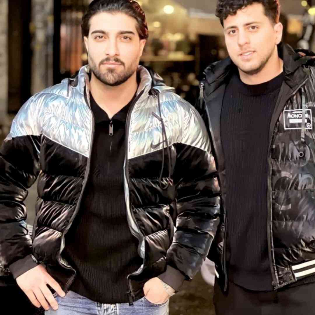 امیر لیام بغض گلوم نمیذاره حرف بزنم