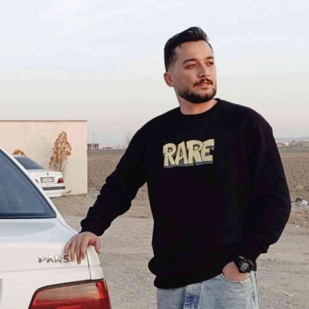 هومن آدینه بهونه