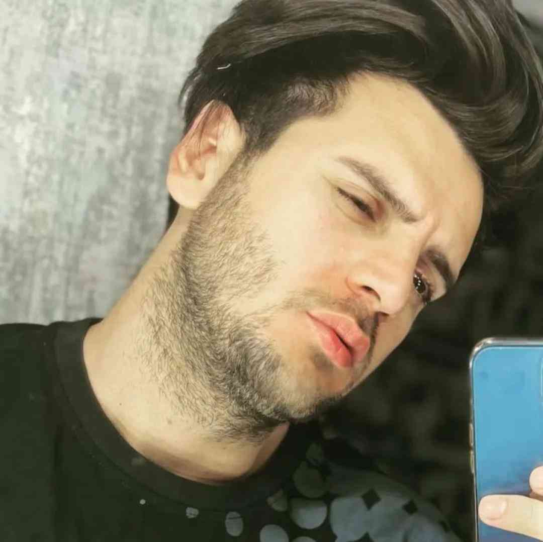 دانلود ریمیکس فرهاد نامداری به نام یوفو