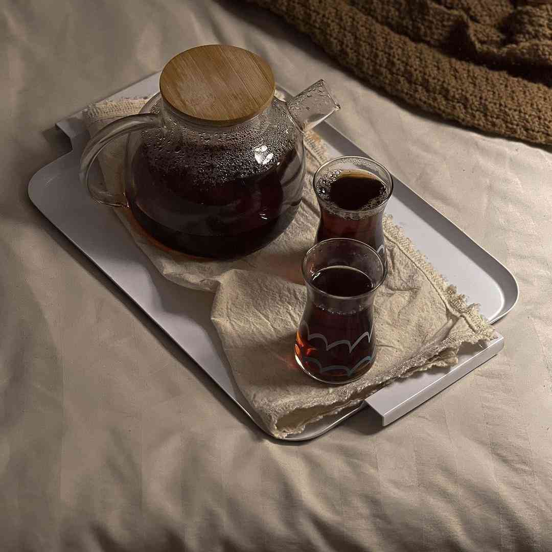 دانلود آهنگ جدید خالی میکنن پشتتو رفیقا با صدای دختر