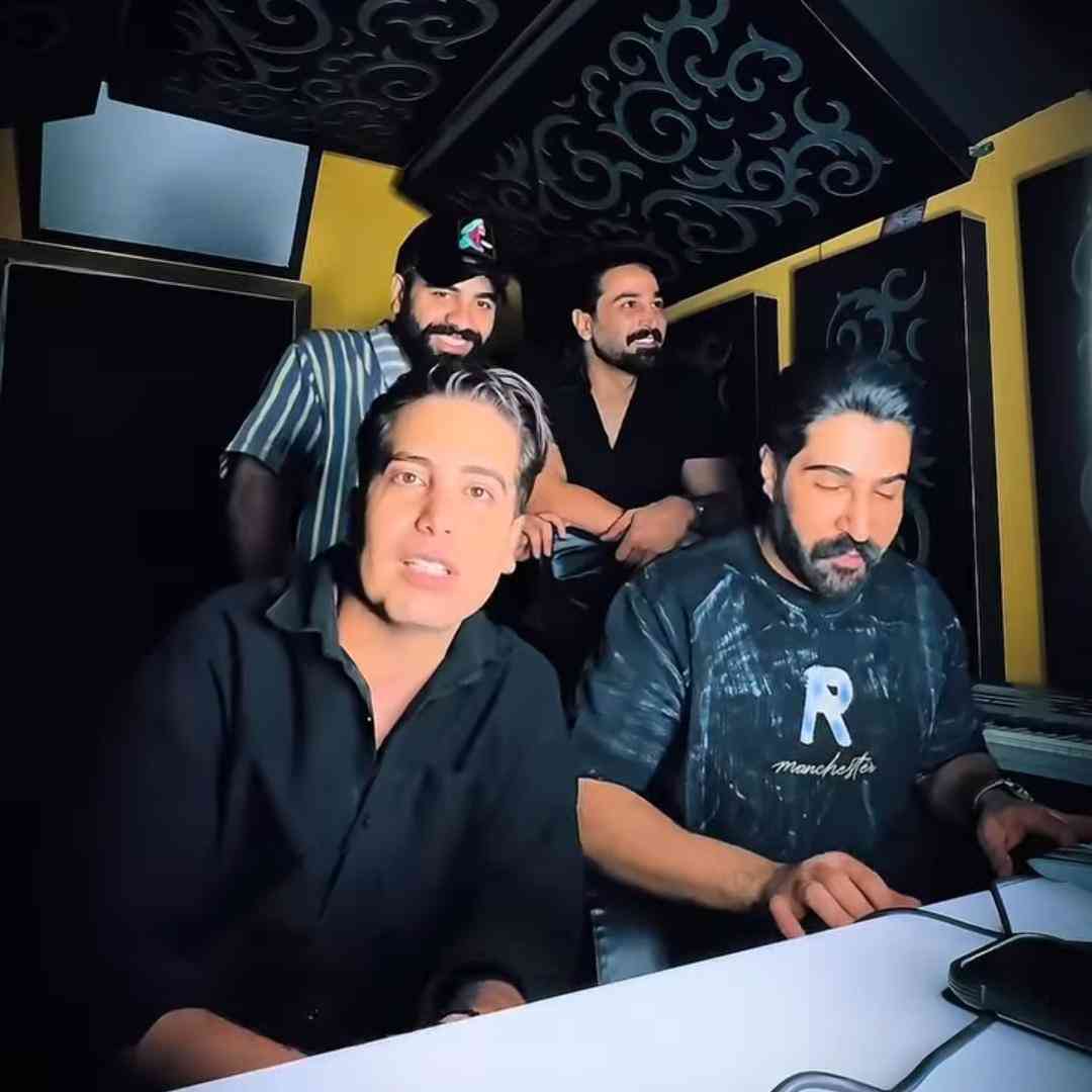 فرشاد آزادی خوشتیپ