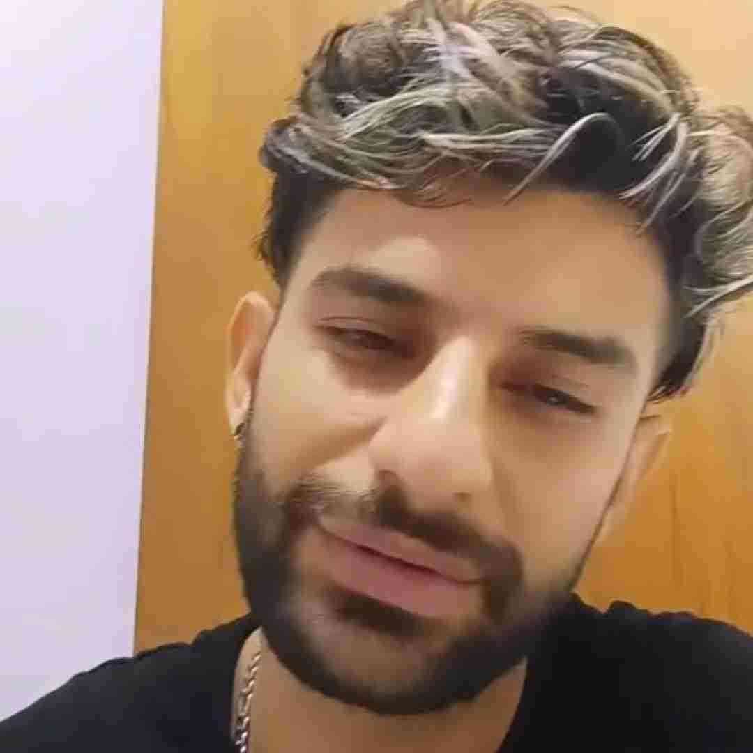 دانلود آهنگ قلب منی هر گوشه ای دنیا بویدن از رضا رادین