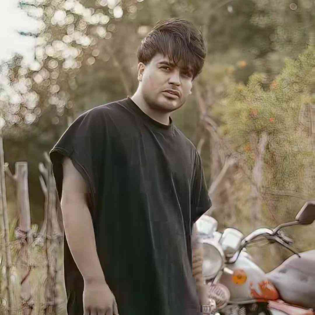 میلاد راستاد نخند