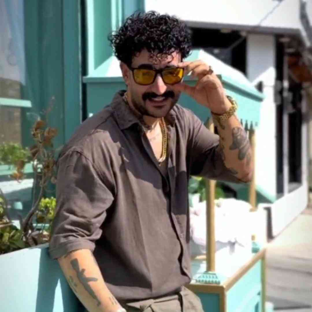 وحید عباسی وتم اگر سینگلی بشین تو دویست شیشم