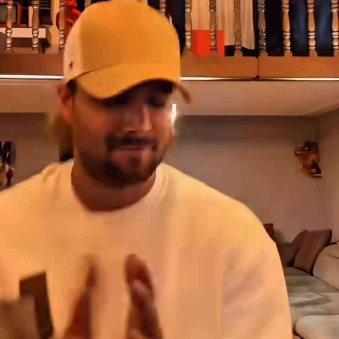 دانلود آهنگ هلی هلی از امیر مقاره