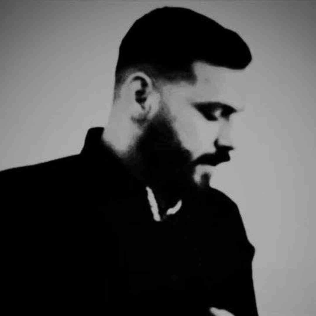 دانلود ریمیکس رضا سگوند به نام بی وفا