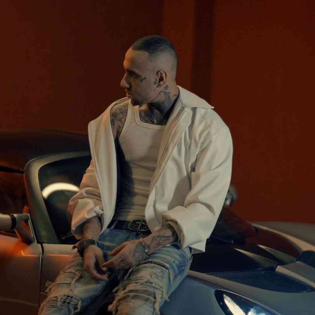 دانلود آهنگ دست تنها از شایان یو